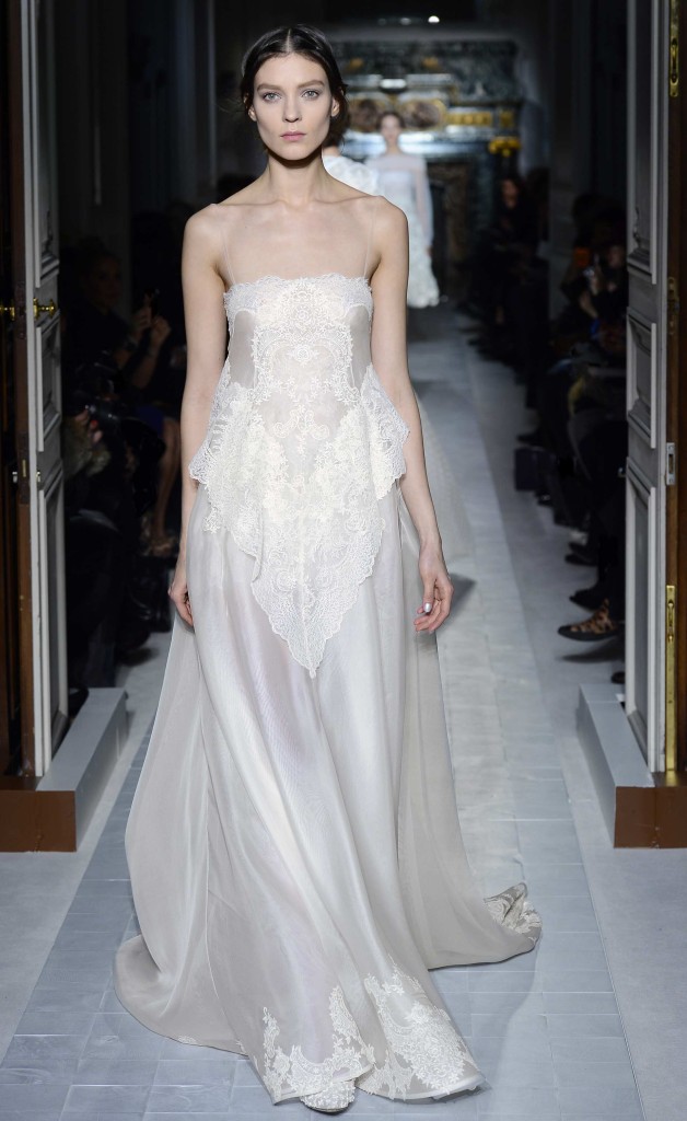 Hochzeitskleid mit Spagetti-Trägern weiß, Valentino