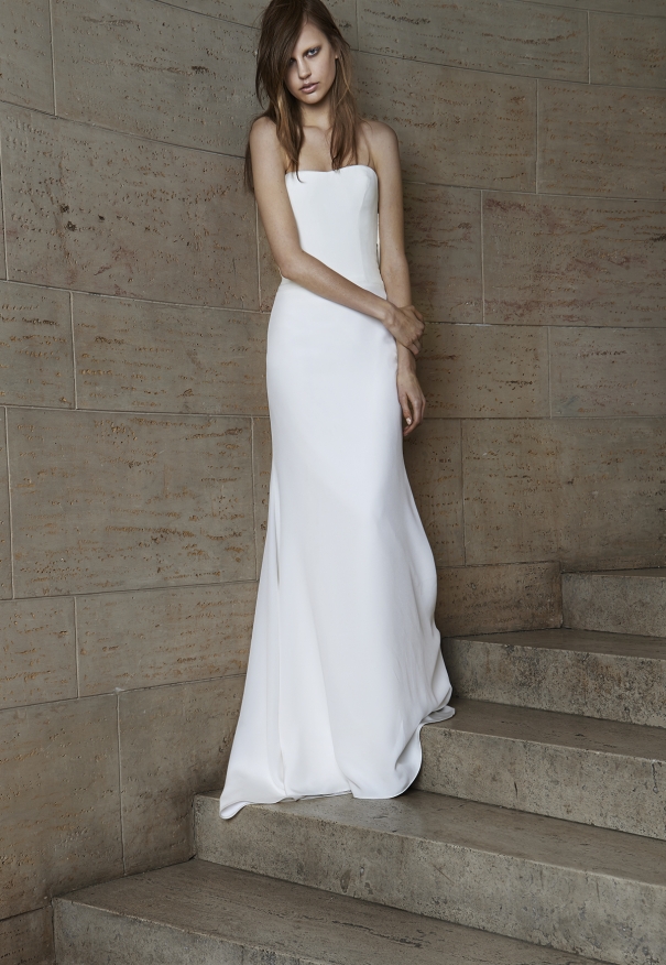 Weich fließendes, schlichtes Brautkleid. Vera Wang 2014 Hochzeitskleider 2015 - Vera Wang