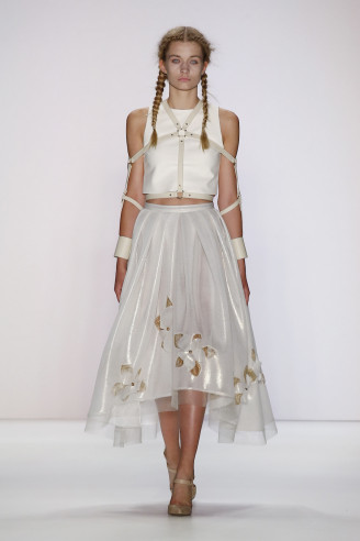 Sommerkleider 2016 Irene Luft, das Avantgarde Label aus Deutschland Avantgarde Abendkleider 2016 – Irene Luft