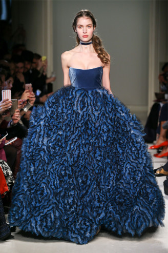 Luisa Beccaria Abendkleider 2016/17 Blaue Abendrobe Luisa Beccaria