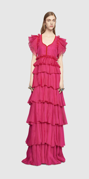 Ballkleider 2016 bei GUCCI - ALESSANDRO MICHELE - fotocredit www.gucci.com Ballkleid pink Gucci 2016