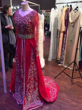 Grand Salon du Mariage Oriental - Hochzeitsmesse in Paris für orientalische Brautkleider Orientalisches Brautkleid, rot, traditionell